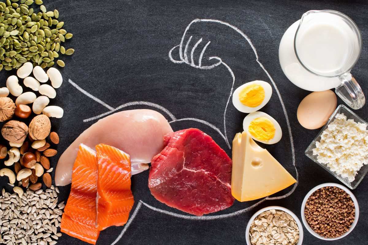 筋トレ中の間食は必須である。筋肉を育てるための間食の3ヶ条